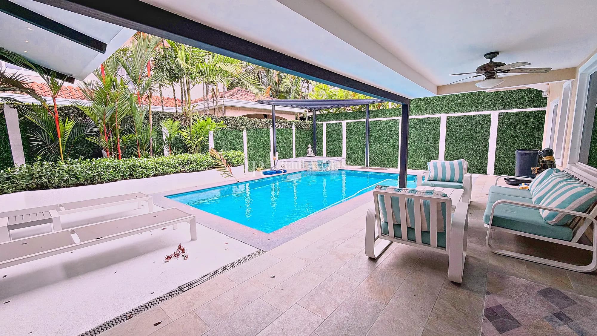 Casa Costa Bella en Santa María Golf & Country Club, Panama - piscina