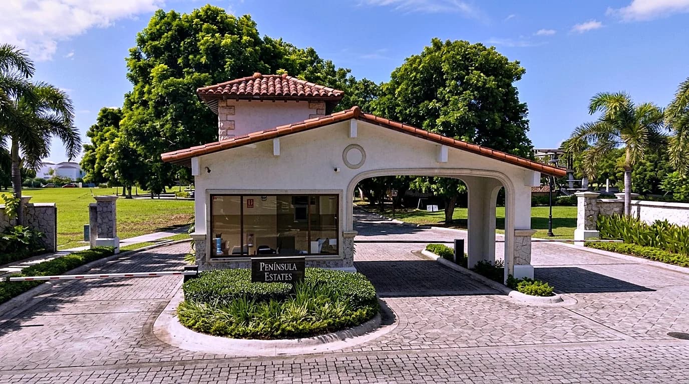 Peninsula Estates - 2,111 m² en Santa María Golf & Country Club, Panama - garita de entrada